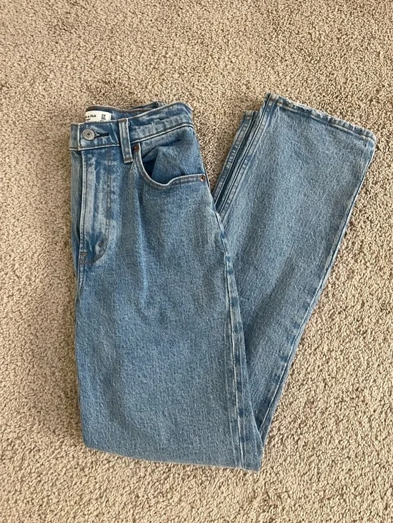 Classic Medium Light Blue High-Rise Straight Leg Jeans - Picture 1 of 4